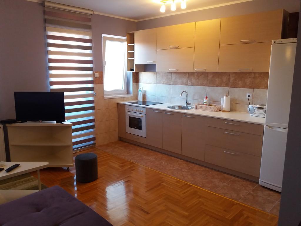 Apartment Azzuro Нови-Сад Экстерьер фото